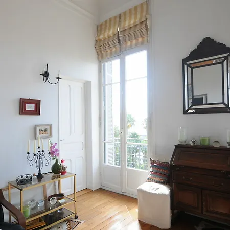 Palais L'hermitage