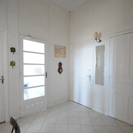 Palais L'hermitage Apartment
